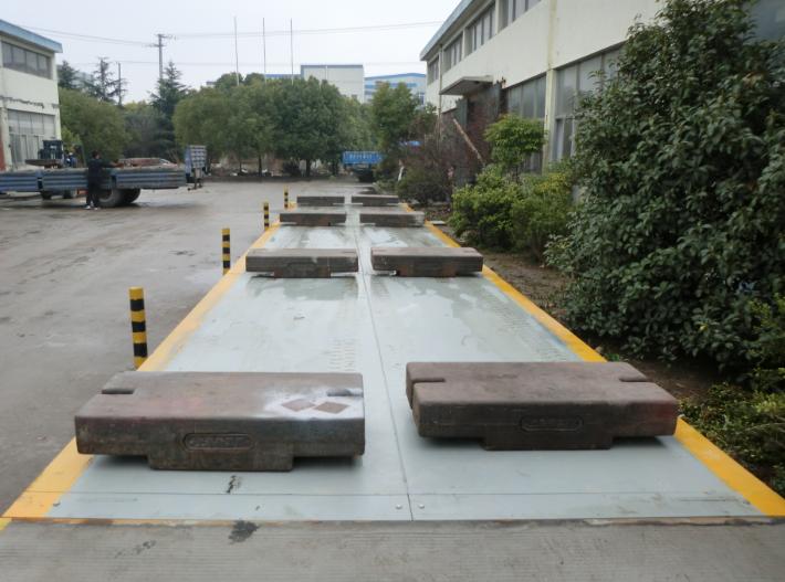 除了砝码，还有哪些标准器可用于地磅校准？